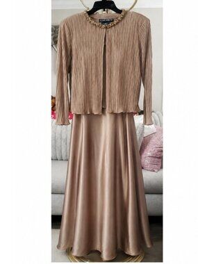 Cachet Designer 2-Piece Gown like Dress